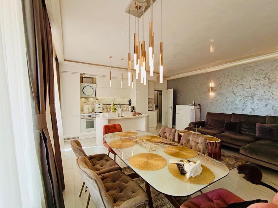 Spacious Prestige Penthouse Warna Exterior foto