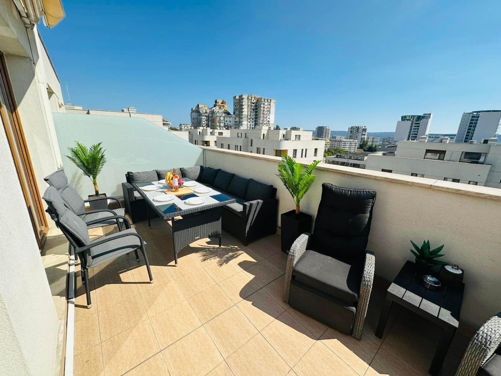 Spacious Prestige Penthouse Warna Exterior foto
